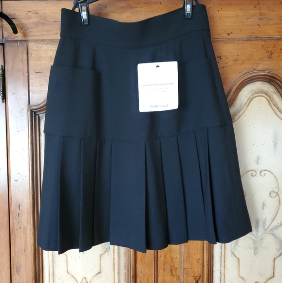 Chanel boutique wool skirt - Picture 2 of 9